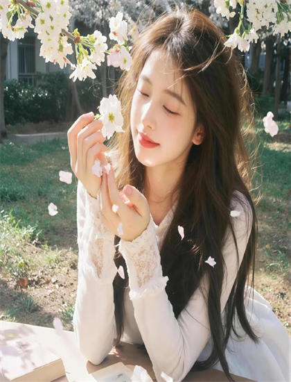 全面解析：《败犬：后篇》：悬疑片的的创作历程与幕后花絮——影视专业人士深度解读